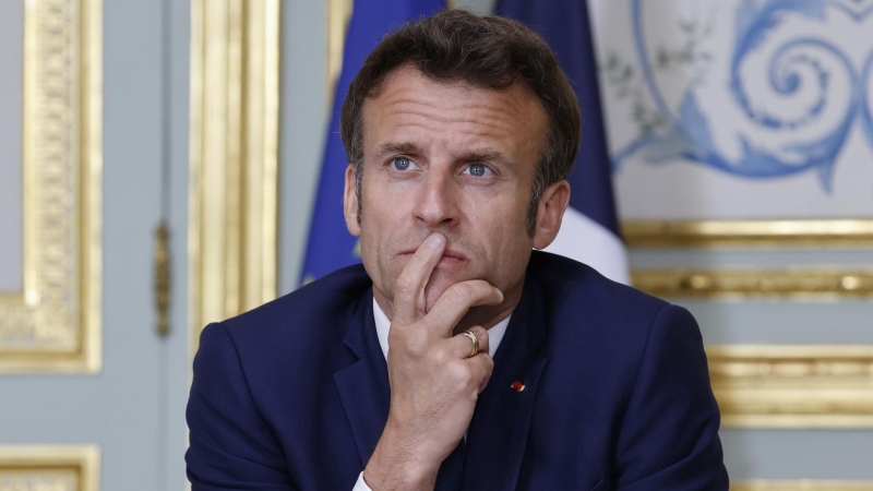 Захарова рассказала, как Макрон отвлекает внимание от внутренних проблем