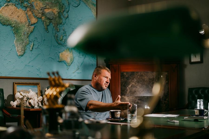 Глава Росгосцирка — РБК: «Наши артисты не будут выступать без флага»