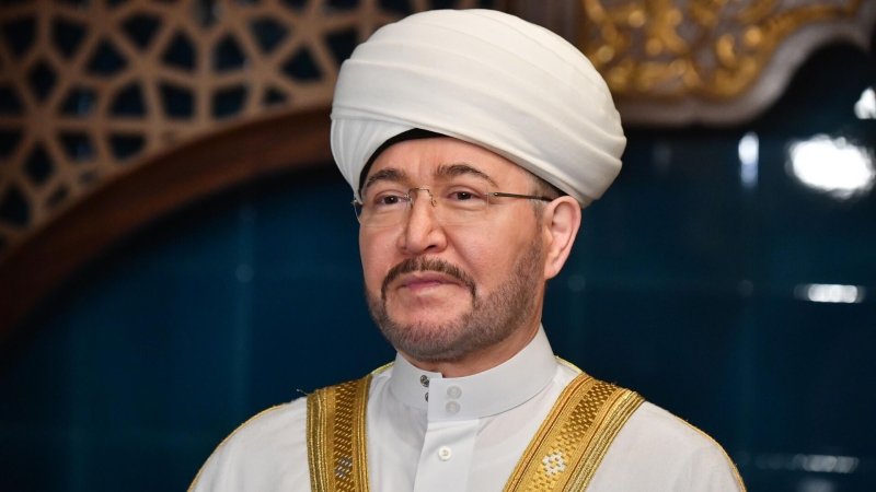 Банковскую карту по нормам шариата представят на форуме в Москве