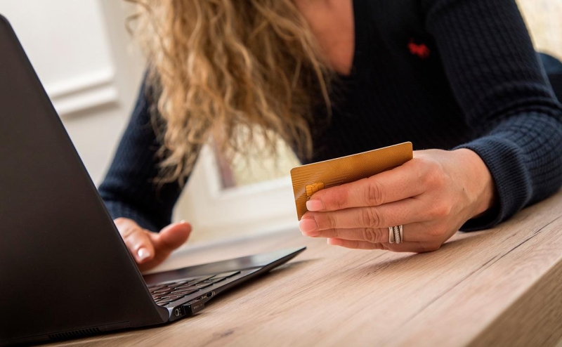 Маркетплейсы попросили отказаться от лимита по рассрочке для