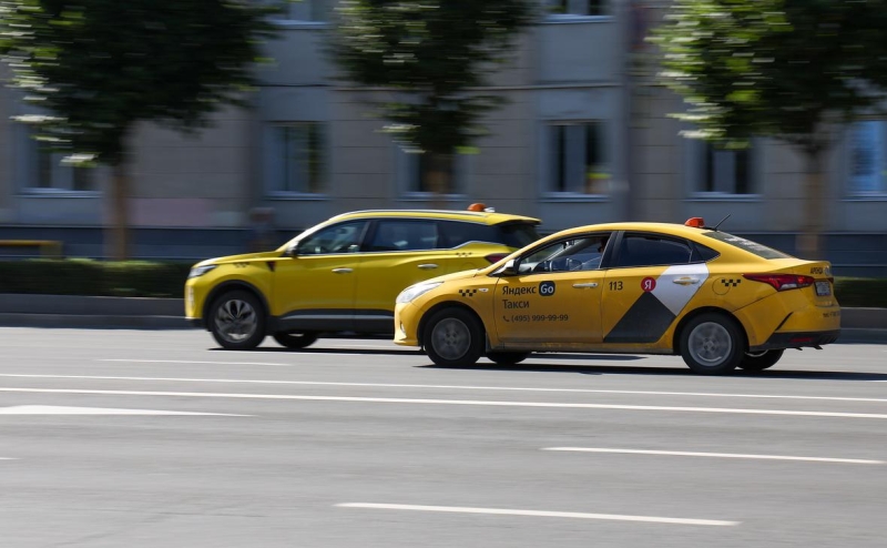 Эксперты оценили рост среднего чека на такси этим летом
