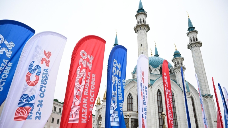 БРИКС не создает альтернативу SWIFT, заявил Путин