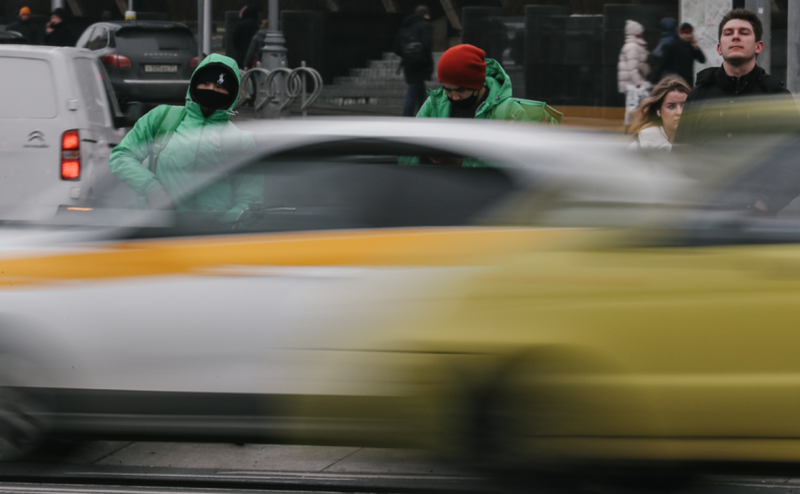 Эксперты оценили рост среднего чека на такси этим летом