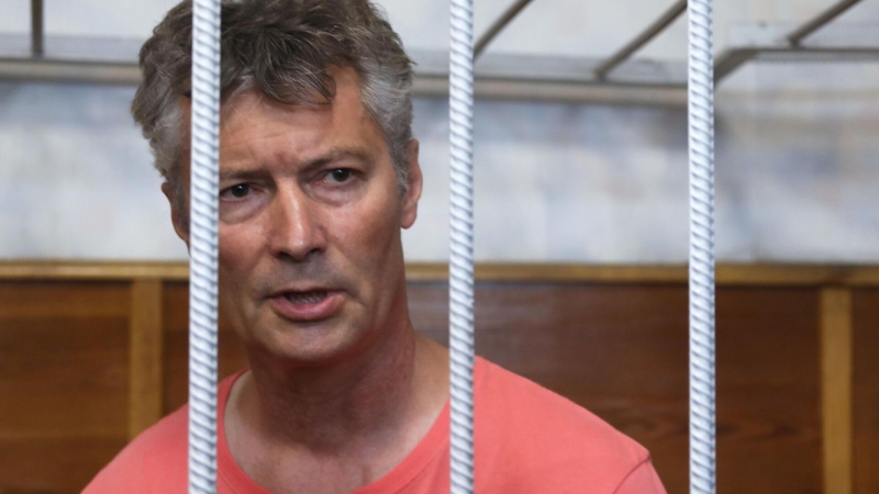 Сбежавший на Украину журналист Киселев* задолжал в России по штрафам