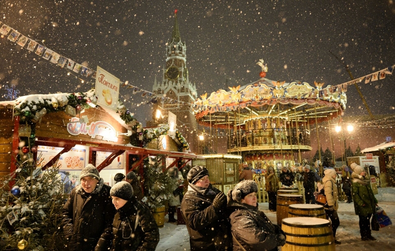 Новогодние каникулы в 2025 году: сколько дней будем отдыхать в январе