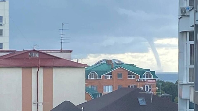 Жителей юга Сахалина и Курил предупредили о надвигающемся циклоне