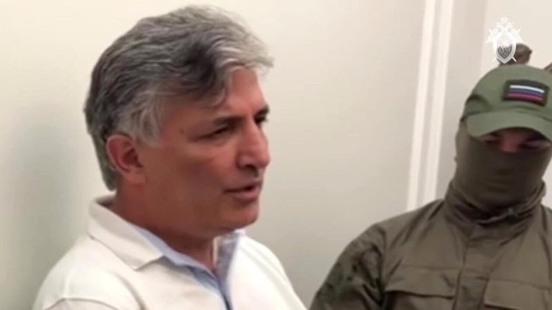 Операции по счетам компаний сына экс-адвоката Пашаева попали под блокировку