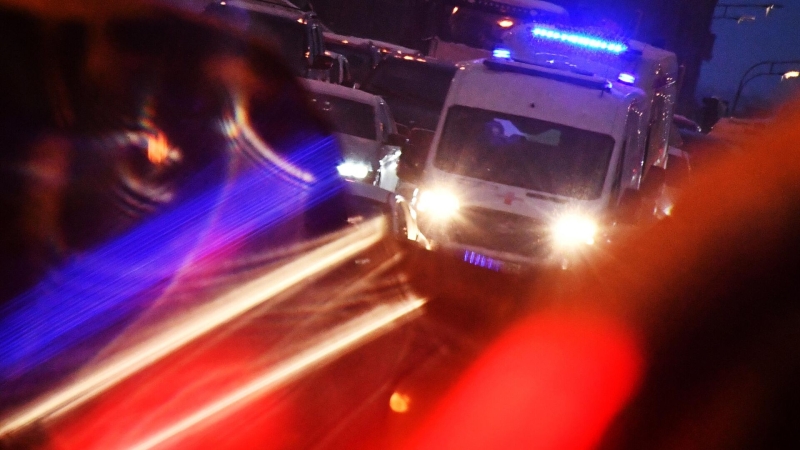 В Благовещенске ребенок провалился в яму с ледяной водой