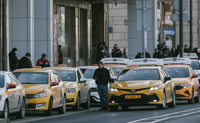 «Яндекс» начнет показывать очередь на такси