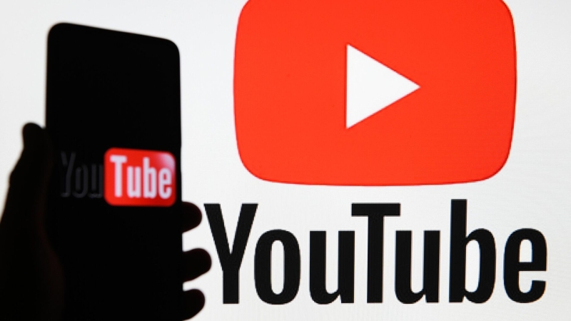 Минцифры проанализировал реакцию россиян на замедление YouTube