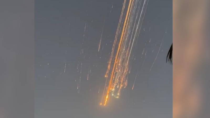 Горящие обломки Starship пролетели в небе над США. Видео