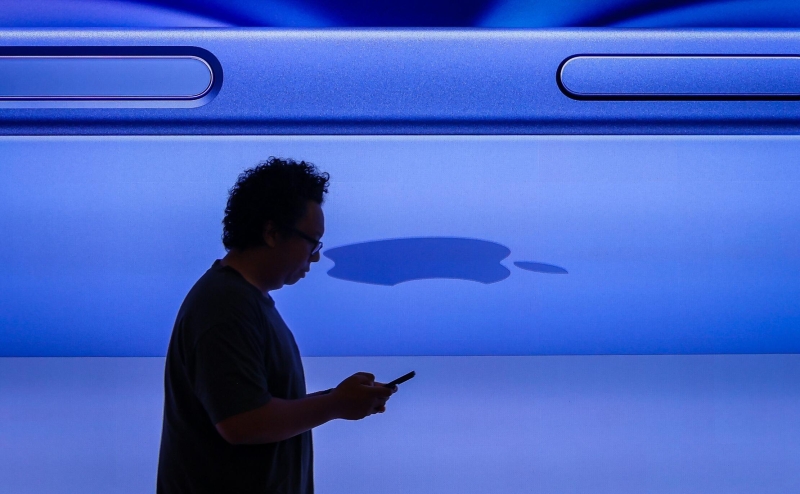 Bloomberg узнал о планах Apple добавить поддержку Starlink в iPhone