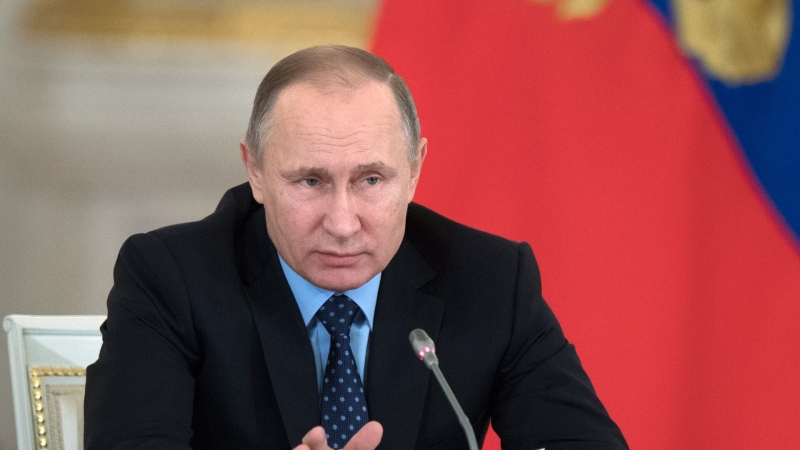 Путин поручил рассмотреть выпуск международного журнала об ИИ в России