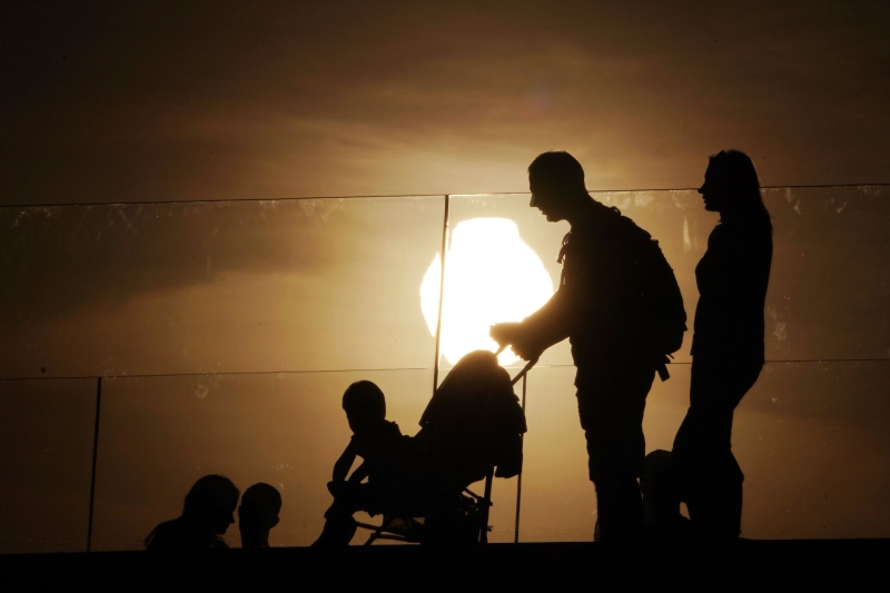 Выплаты молодым семьям: какие пособия полагаются в 2025 году