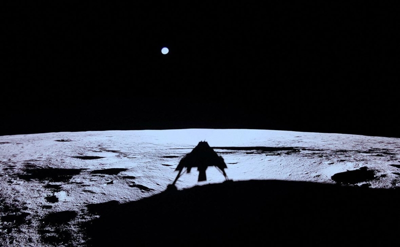 Лунный посадочный модуль Blue Ghost заснял свой первый восход Солнца