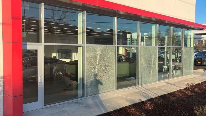 Маск прокомментировал акты вандализма против Tesla