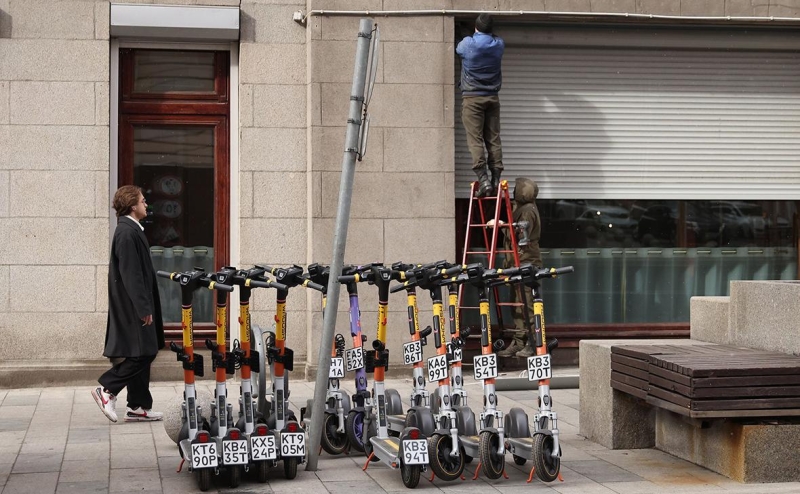 Власти обсудили запрет езды на электросамокатах по тротуарам