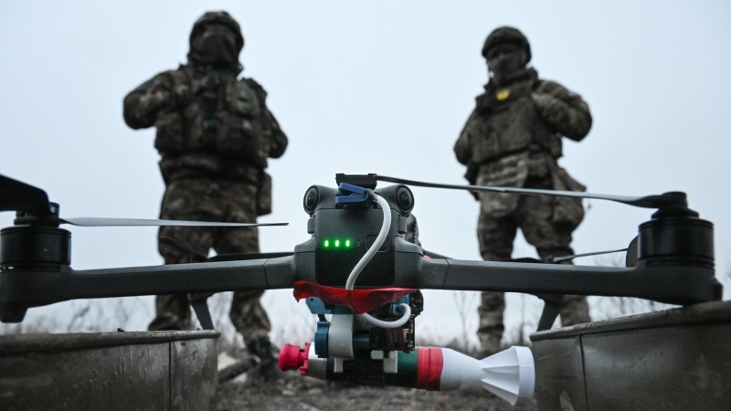 Маскировка не мешает БПЛА обнаруживать артиллерию ВСУ, рассказал боец