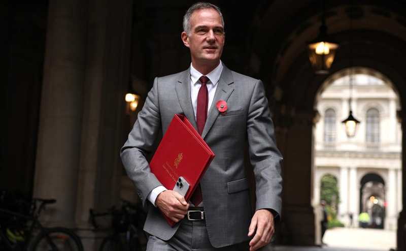 Британский министр обратился за советом к нейросети