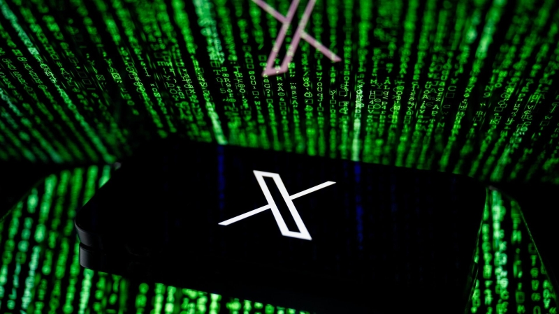 В работе соцсети X произошел масштабный сбой