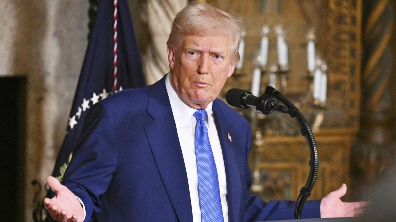 Чат-бот Маска Grok стал доступен в Telegram