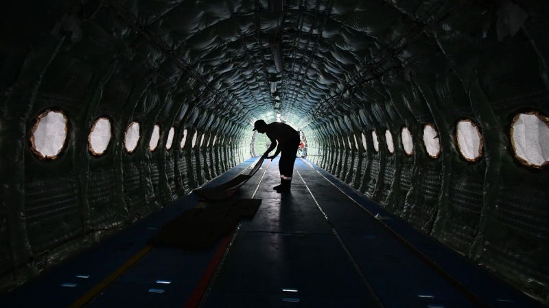 Минтранс назвал срок получения сертификата на импортозамещенный Superjet