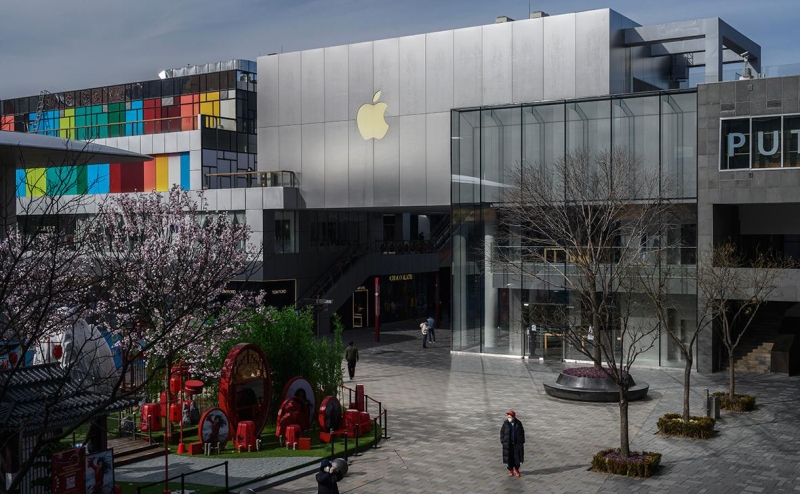 Выпускающая дисплеи «дочка» Samsung отказалась от российских металлов