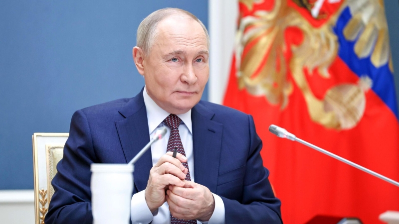 Путин поручил устранить цифровое неравенство в Арктической зоне