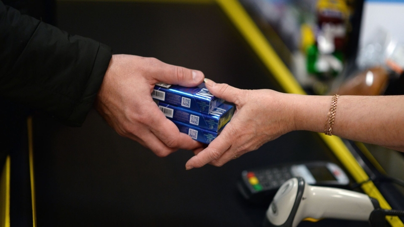 Жестянников в Госдуме предложил передать регионам право продажи никотина