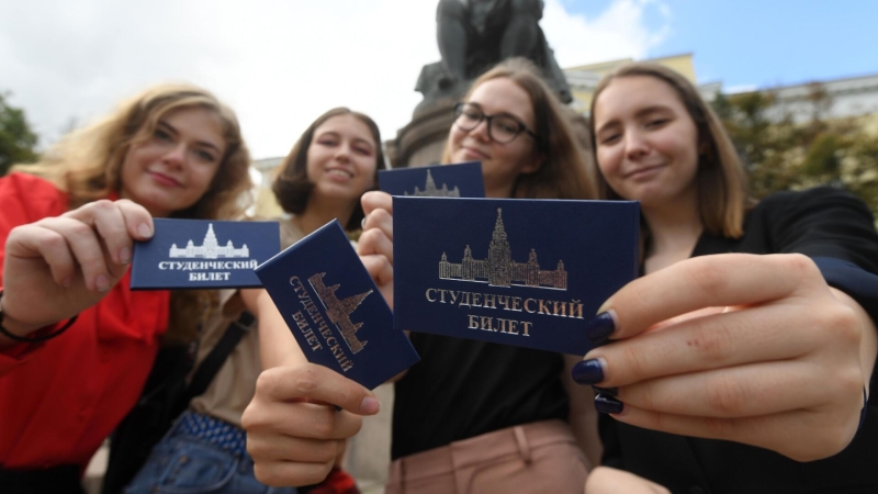 Поступление в вуз в 2025 году: новые правила приема и советы