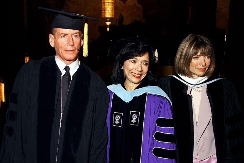 Анна Винтур покинет пост главреда американского Vogue спустя 37 лет