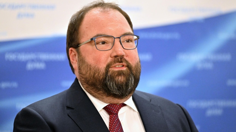 Шадаев рассказал о законе о предустановке Rustore