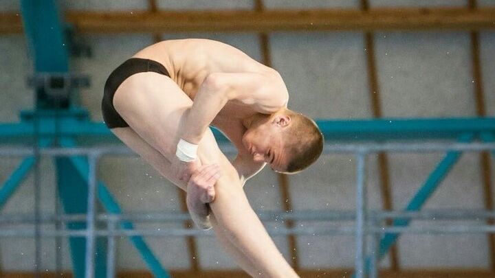 Терновой стал чемпионом России в прыжках в воду с десятиметровой вышки