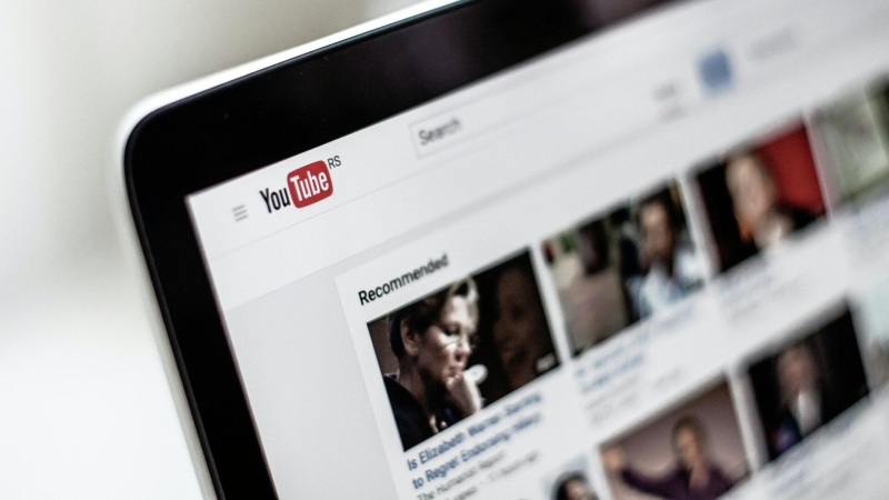 В Госдуме посоветовали отключить опцию автовопроизведения в YouTube