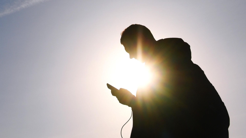 Россияне смогут устанавливать самозапрет на смс-рассылки