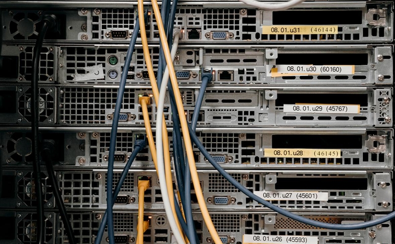 Хакеры атаковали связь в Крыму и Херсонской области