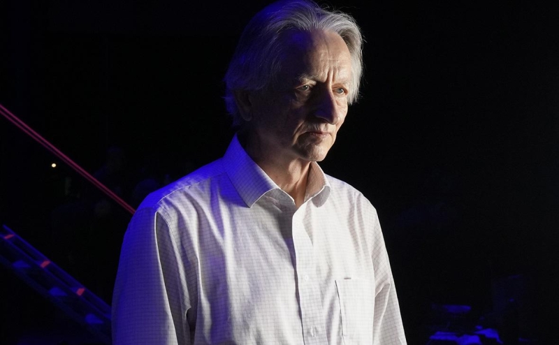 «Крестный отец ИИ» призвал не дать нейросетям уничтожить человечество