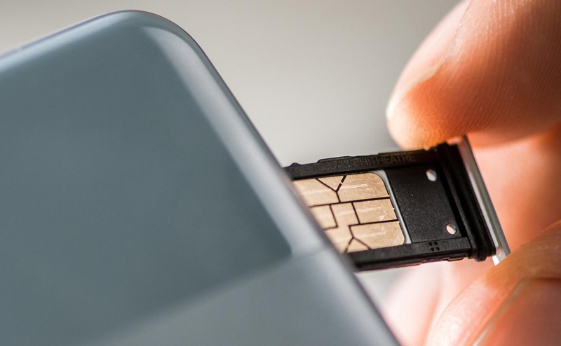 Правительство составило перечень, кому можно передать телефон без