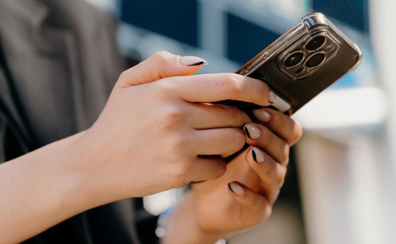 Жители российских регионов сообщили о сбоях в работе мобильного