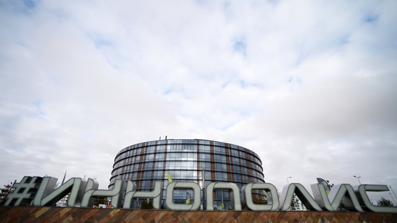 Ученые создали формулу краски, которая поможет поддерживать прохладу