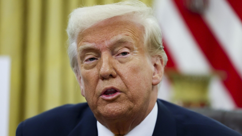 Трамп заявил, что будет дружелюбно бороться с Китаем за первенство в ИИ