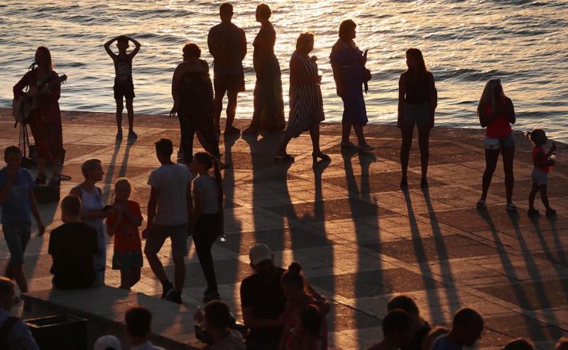 Глава Севастополя дал советы, как «без потерь» перенести отключения