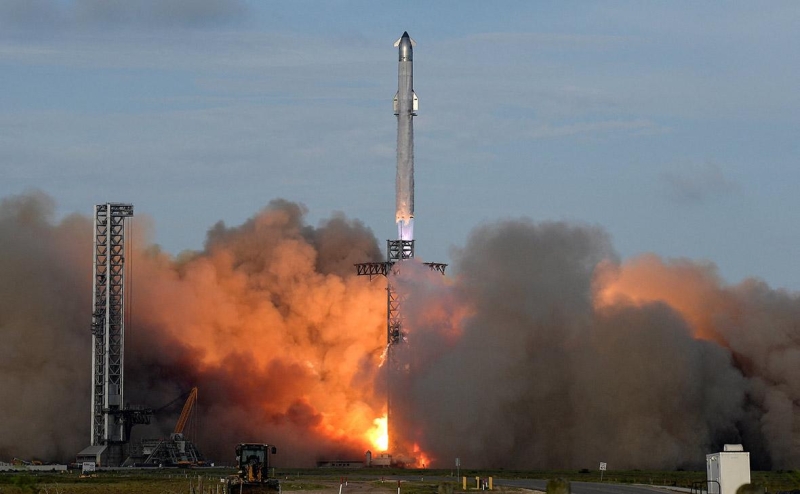 NASA назвало успешный тестовый полет Starship путем к высадке на Луну