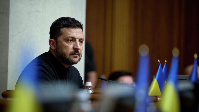 Захарова ответила Зеленскому словами из песни Утесова