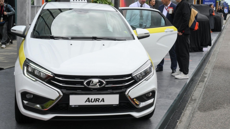 C мая по август в России ежемесячно продается более 100 Lada Aura