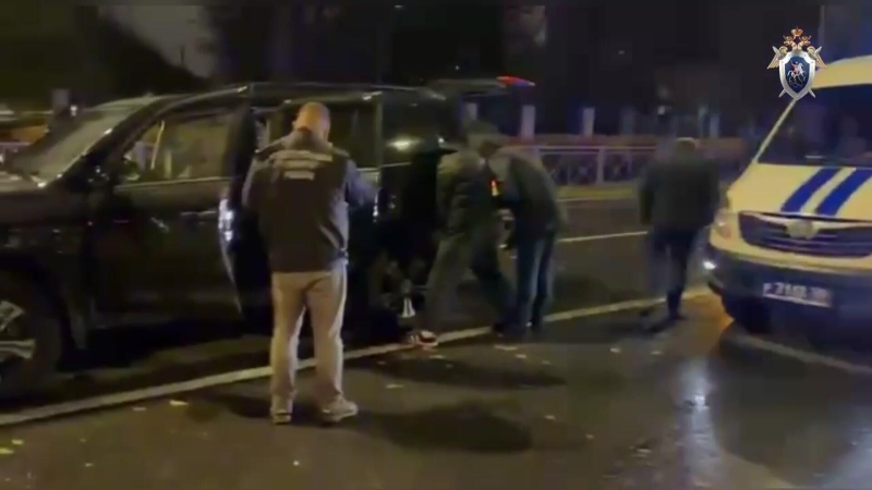 Четверых человек задержали после попытки похитить Мостового в Петербурге