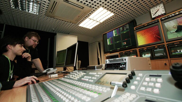 Путин: работа RT часто не соответствует мировому мейнстриму, это подкупает