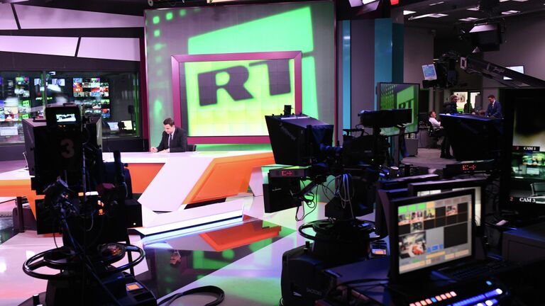 Путин: работа RT часто не соответствует мировому мейнстриму, это подкупает