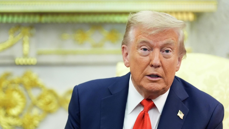 Трамп проведет телефонный разговор с Путиным в четверг, пишет Axios