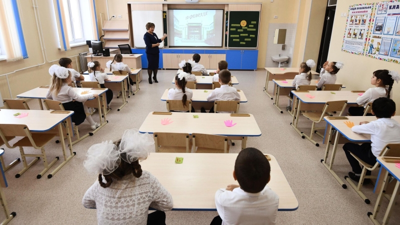 В Госдуме предложили ввести единую надбавку за классное руководство